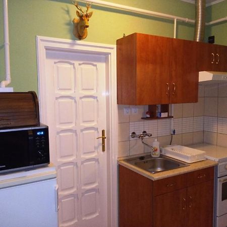 Szivarvany Apartman Гюла Екстериор снимка